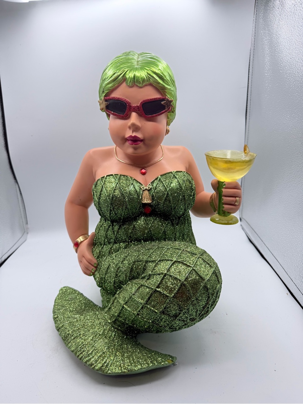 December Diamonds “Miss Margarita” sculpture